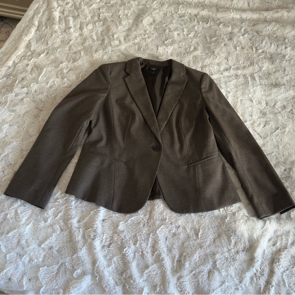 Ann Taylor Brown Blazer Jacket. Size 12P. New without tag.